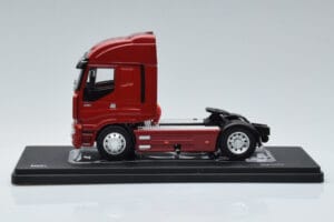 Iveco Stralis 480 Rouge IXO 1:43 TR086 Métal — image 3 sur 6