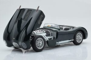 Jaguar C-Type Vert AUTOart 1:18 73500 Métal — image 2 sur 8