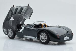 Jaguar C-Type Vert AUTOart 1:18 73500 Métal — image 3 sur 8
