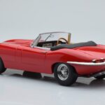Jaguar E-Type Series 1 Roadster Rouge KK-Scale 1:18 - image 5 of 6