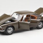 Jaguar XJ6 Series 1 4.2 Sable Marron Paragon 1:18 - image 2 of 8