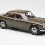 Jaguar XJ6 Series 1 4.2 Sable Marron Paragon 1:18 - image 6 of 8