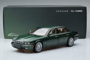 Jaguar XJ6 X350 Racing Vert Almost Real 1:18 810502 Métal — image 13 sur 13
