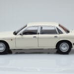 Jaguar XJ6 XJ40 Glacier Blanc Almost Real 1:18 - image 4 of 11