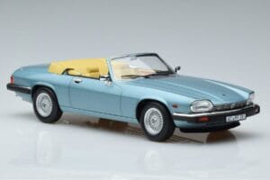 Jaguar XJS V12 Cabriolet Bleu Clair Métallisé Norev 1:18 182635 Métal — image 4 sur 6