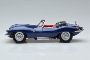 Jaguar XKSS Bleu AUTOart 1:18 73510 Métal — image 5 sur 9