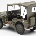 Jeep Willys Avec Bâche UT Models 1:18 - image 5 of 6