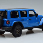Jeep Wrangler Rubicon 392 Bleu GT Spirit 1:18 - image 2 of 6