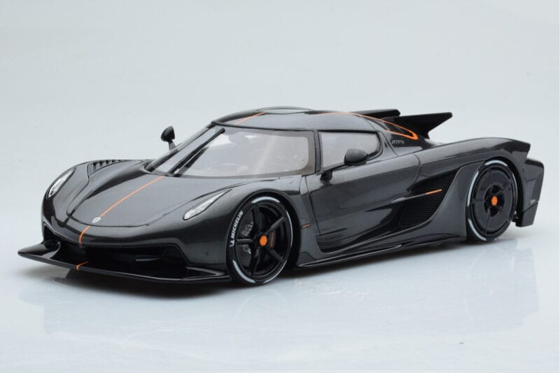 Koenigsegg Jesko Absolut Graphite Gris Asia Exclusive GT Spirit 1:18