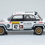 Lada 2105 VFTS #42 S. Brundza Rally 1000 Lakes 1984 IXO 1:18 - image 3 of 6