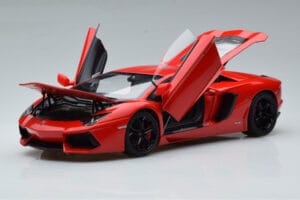 Lamborghini Aventador LP700-4 Andromeda Rouge AUTOart 1:18 74669 Métal — image 2 sur 10