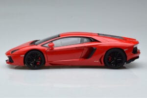 Lamborghini Aventador LP700-4 Andromeda Rouge AUTOart 1:18 74669 Métal — image 5 sur 10