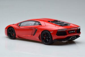 Lamborghini Aventador LP700-4 Andromeda Rouge AUTOart 1:18 74669 Métal — image 7 sur 10