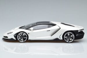 Lamborghini Centenario Blanc Nacré GT Spirit 1:18 GTS18503W Résine — image 3 sur 6