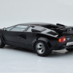 Lamborghini Countach LP5000S Noir AUTOart 1:18 - image 7 of 10