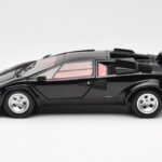 Lamborghini Countach LP 5000 Quattrovalvole Noir Kyosho 1:18 - image 4 of 8