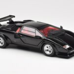 Lamborghini Countach LP 5000 Quattrovalvole Noir Kyosho 1:18 - image 6 of 8