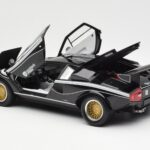 Lamborghini Countach LP 500R Noir Kyosho 1:18 - image 5 of 8