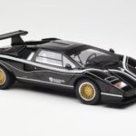 Lamborghini Countach LP 500R Noir Kyosho 1:18 - image 6 of 8