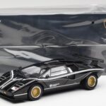 Lamborghini Countach LP 500R Noir Kyosho 1:18 - image 8 of 8