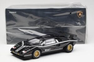 Lamborghini Countach LP 500R Noir Kyosho 1:18 08320C Métal — image 8 sur 8