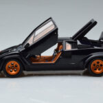 Lamborghini Countach LP500S Walter Wolf Bleu Foncé Kyosho 1:18 - image 4 of 11