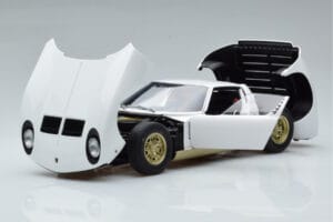 Lamborghini Miura SV Blanc AUTOart 1:18 74544 Métal — image 2 sur 8