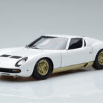 Lamborghini Miura SV Blanc AUTOart 1:18