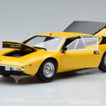 Lamborghini Urraco Jaune Kyosho 1:18 - image 2 of 10