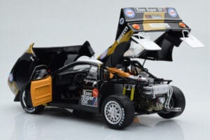 Lancia 037 ESSO #3 F. Tabaton Rally Targa Florio 1985 Kyosho 1:18 08306H Métal — image 3 sur 8