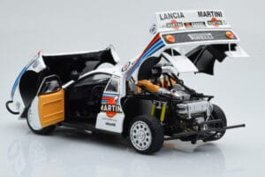 Lancia 037 Martini #8 A. Bettega / M. Perissinot Safari Rally 1985 Kyosho 1:18 08306J Métal — image 3 sur 8