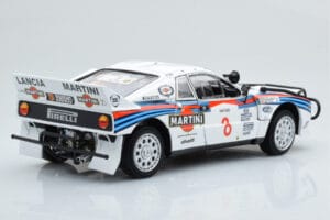 Lancia 037 Martini #8 A. Bettega / M. Perissinot Safari Rally 1985 Kyosho 1:18 08306J Métal — image 4 sur 8