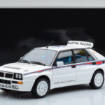 Lancia Delta HF Integrale 6 Blanc Kyosho 1:18 - image 8 of 8