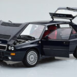 Lancia Delta HF Integrale Club Italia Bleu Kyosho 1:18 - image 2 of 8