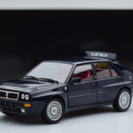 Lancia Delta HF Integrale Club Italia Bleu Kyosho 1:18 - image 8 of 8