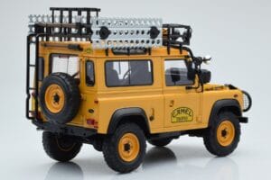 Land Rover Defender 90 Camel Trophy Borneo 1985 Almost Real 1:18 810213 Métal — image 3 sur 8