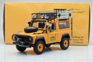 Land Rover Defender 90 Camel Trophy Borneo 1985 Almost Real 1:18 810213 Métal — image 8 sur 8