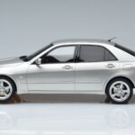 Lexus IS200 XE10 Argent Otto 1:18 OT991 Résine - image 3 of 6