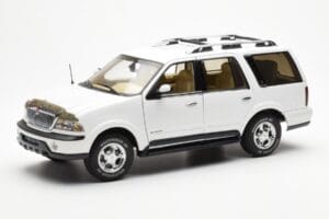 Lincoln Navigator Blanc AUTOart 1:18