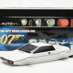 Lotus Esprit Type 79 James Bond The Spy Who Loved Me Submarine Blanc AUTOart 1:18 - image 2 of 8