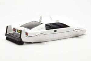 Lotus Esprit Type 79 James Bond The Spy Who Loved Me Submarine Blanc AUTOart 1:18 75306 Métal — image 5 sur 8