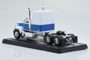Mack Superliner Magnum Blanc Bleu IXO 1:43 TR165 Métal — image 5 sur 6