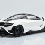 McLaren 765LT Blanc GT Spirit 1:18 - image 2 of 6