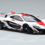McLaren P1 GTR Blanc Brillant Avec Rayures Rouges AUTOart 1:18 - image 5 of 7
