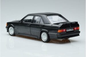 Mercedes 190 E 2.3-16 Cosworth W201 Norev 1:18 183830 Métal — image 6 sur 7