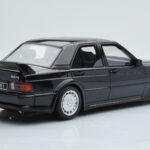 Mercedes 190E W201 2.5-16 Evo I Noir Otto 1:18 - image 2 of 6