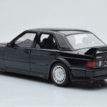 Mercedes 190E W201 2.5-16 Evo I Noir Otto 1:18 - image 5 of 6