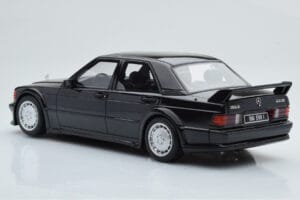 Mercedes 190E W201 2.5-16 Evo I Noir Otto 1:18 OT151 Résine — image 5 sur 6