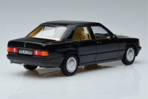 Mercedes 190 E W201 Édition Limitée Norev 1:18 183823 Métal — image 3 sur 10