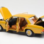 Mercedes 200/8 W115 Sahara Jaune Norev 1:18 - image 5 of 8